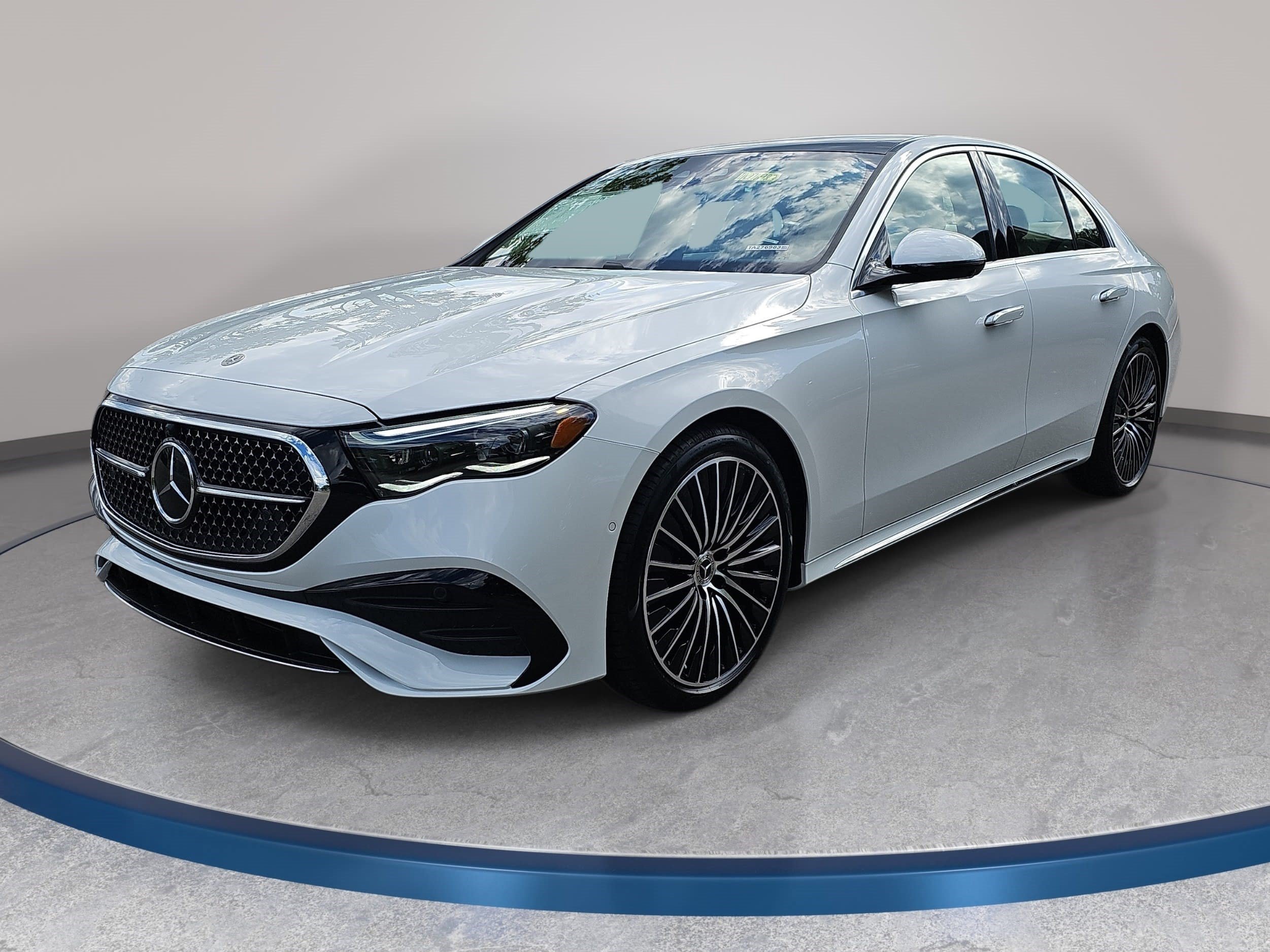 New 2026 Mercedes-Benz E 450 4MATIC Sedan video 1