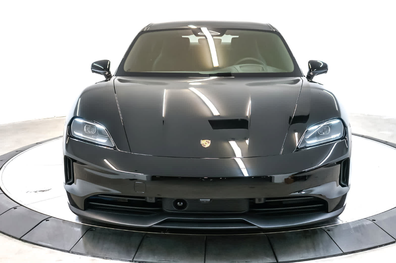 New 2026 Porsche Taycan RWD image 6
