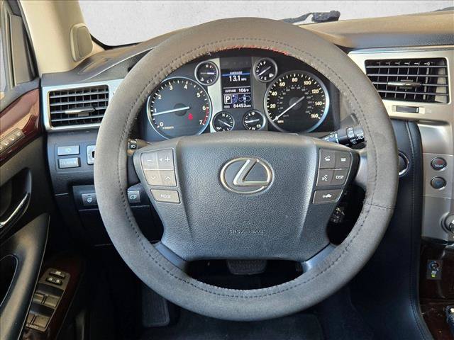 Used 2013 Lexus LX 570 4WD w/ Luxury Pkg w/Pre-crash image 12