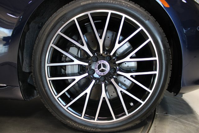 Used 2022 Mercedes-Benz S 500 4MATIC w/ 3D Technology Package image 37