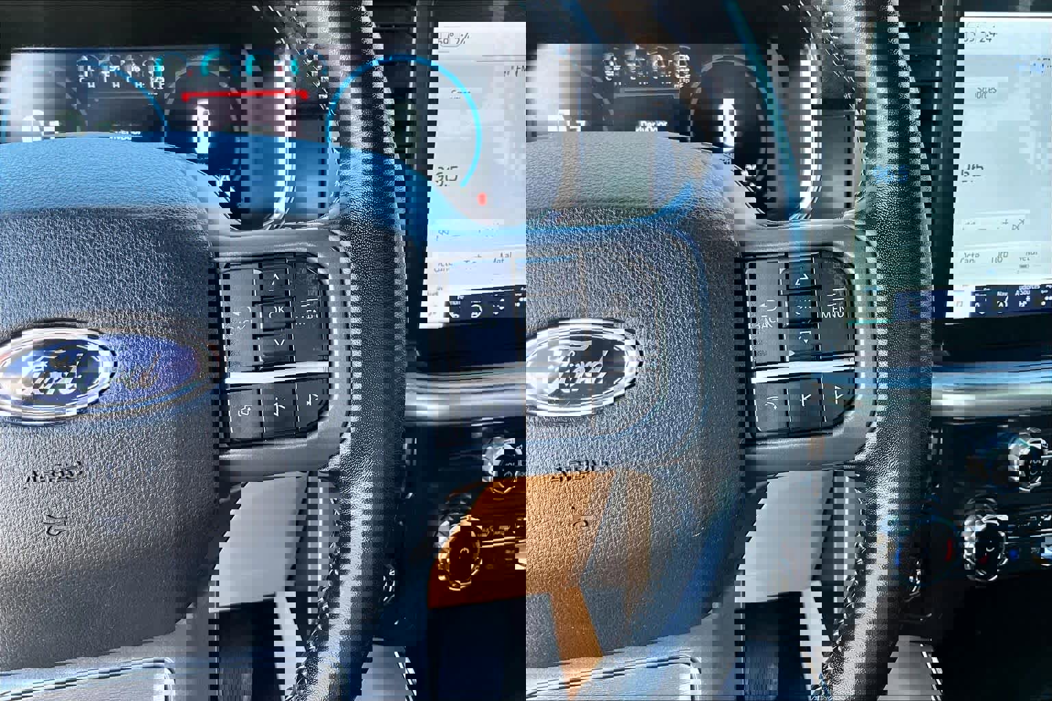 Used 2022 Ford F150 Lariat w/ Equipment Group 502A High image 24