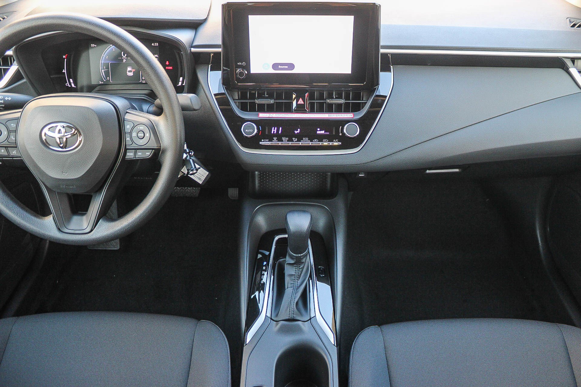 New 2027 Toyota Corolla LE w/ Carpet Mat Package (TMS) FWD image 15