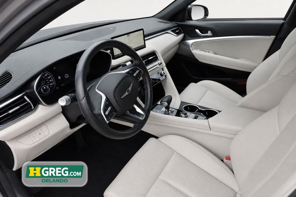 Used 2025 Genesis G70 2.5T RWD image 11