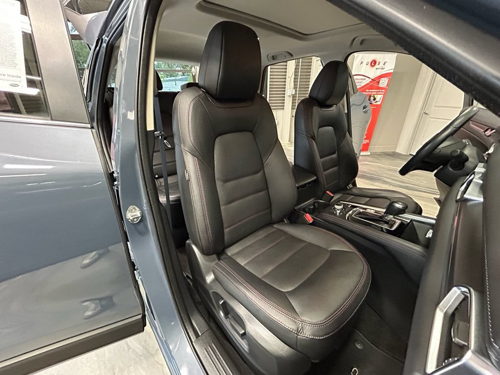 Used 2023 MAZDA CX-5 Carbon Edition AWD/4WD image 4