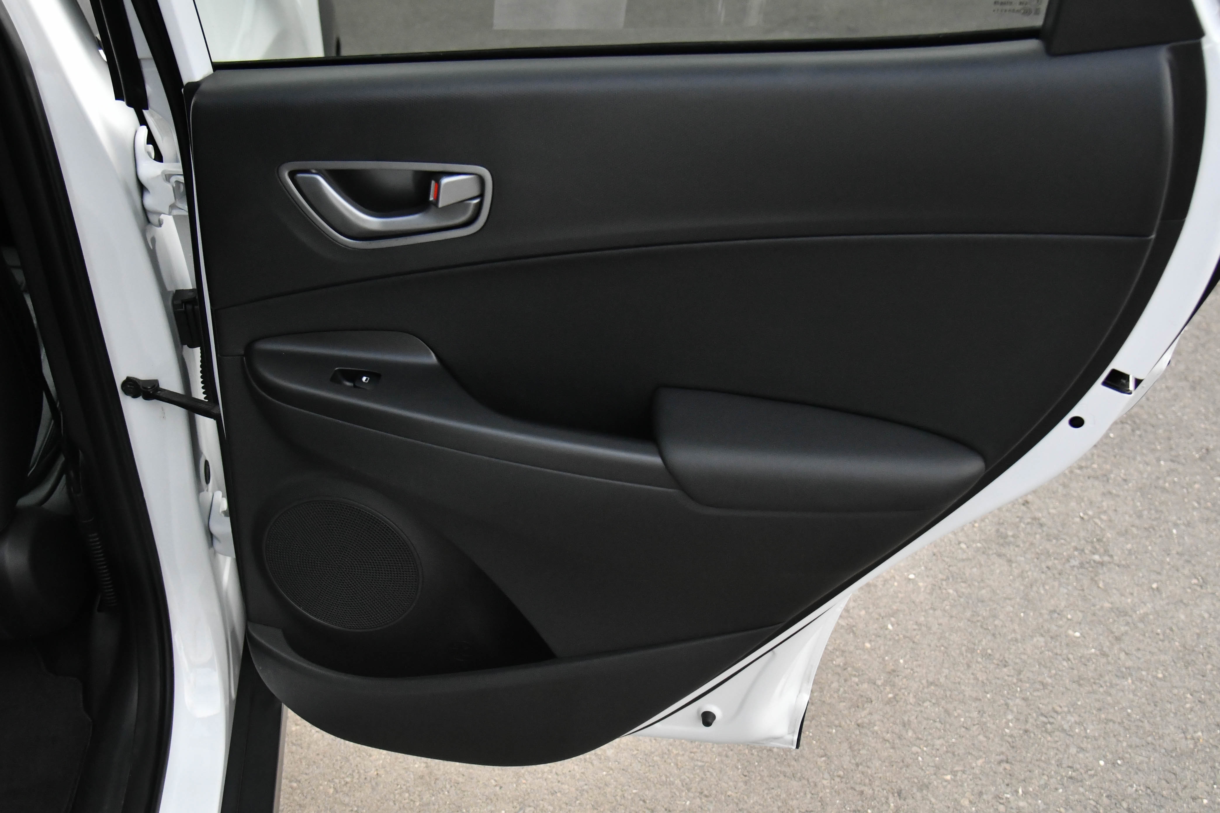 Used 2021 Hyundai Kona Limited FWD image 40