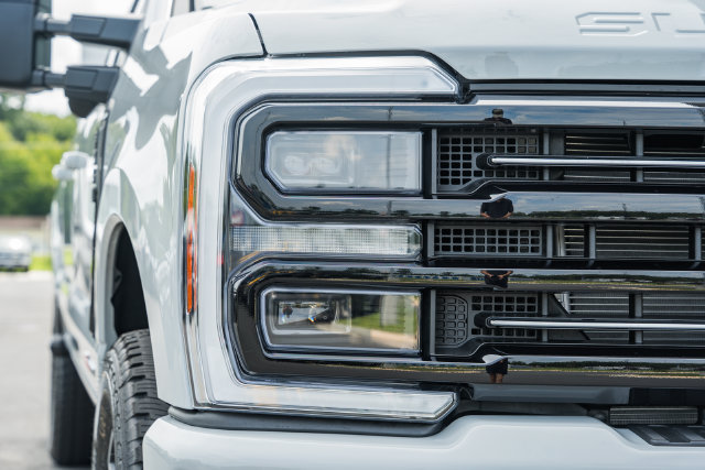 New 2026 Ford F350 Platinum AWD/4WD image 16