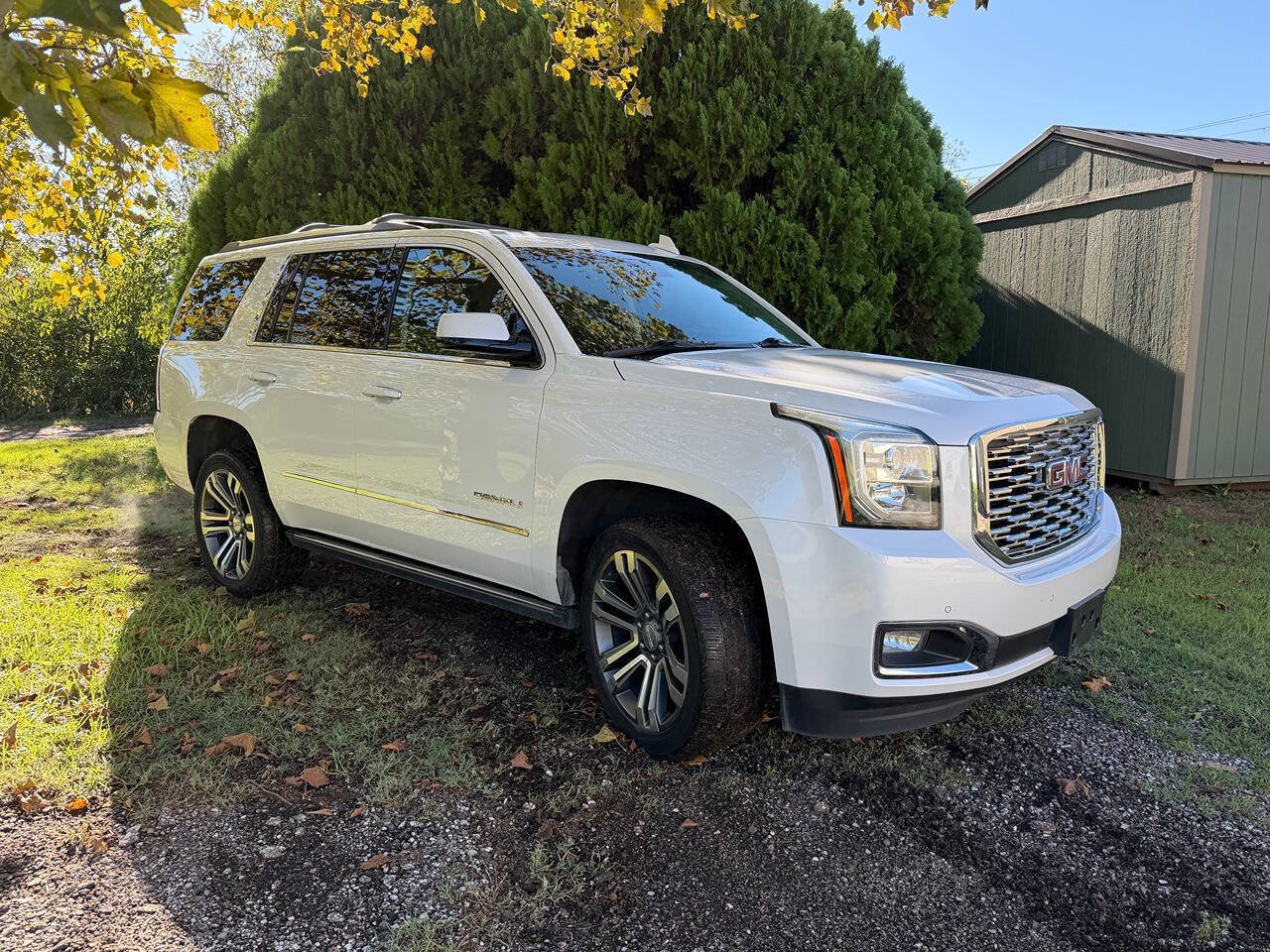 Used 2019 GMC Yukon Denali w/ Denali Ultimate Package AWD/4WD image 4