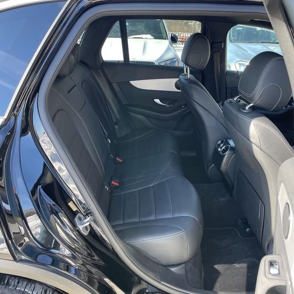 Used 2022 Mercedes-Benz GLC 300 4MATIC image 14