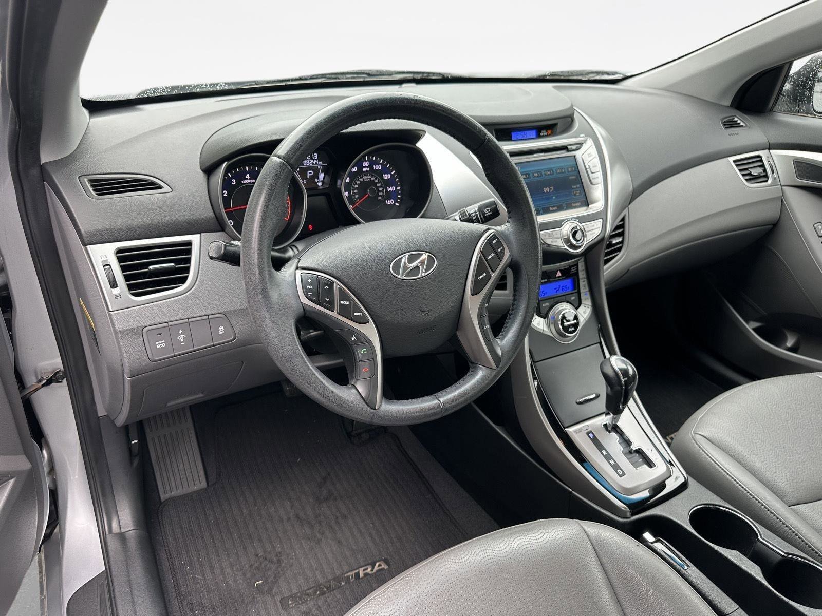 Used 2013 Hyundai Elantra Limited w/ Technology Pkg FWD image 11