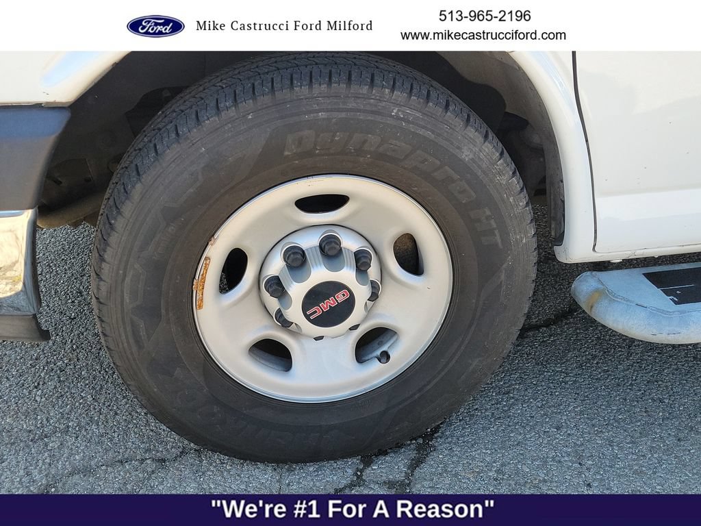 Used 2017 GMC Savana 2500 RWD image 9