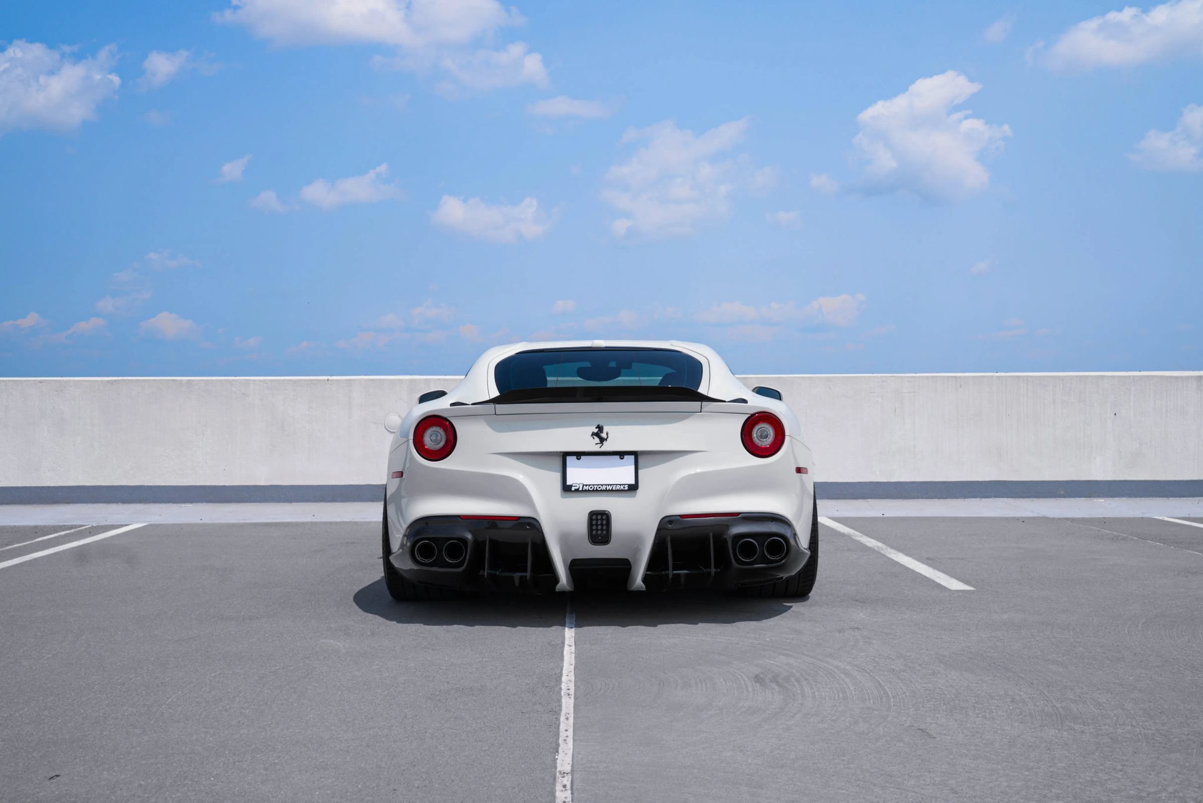 Used 2015 Ferrari F12 Berlinetta RWD image 8