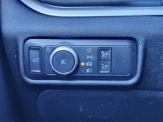 Certified 2022 Ford Explorer XLT w/ Equipment Group 202A image 25