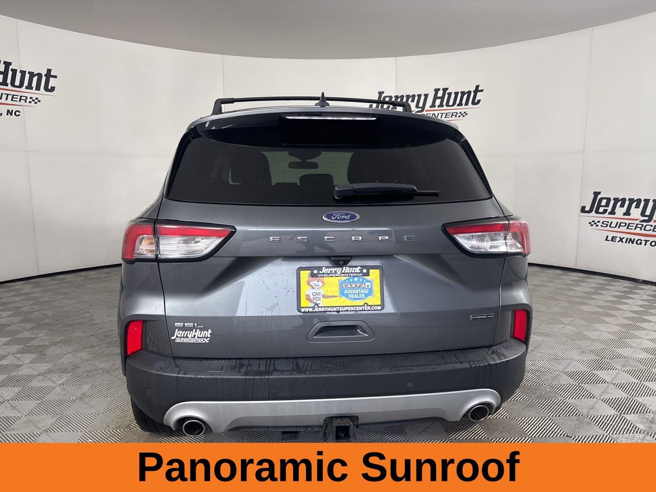 Used 2022 Ford Escape SEL w/ Class II Trailer Tow Package AWD/4WD image 6