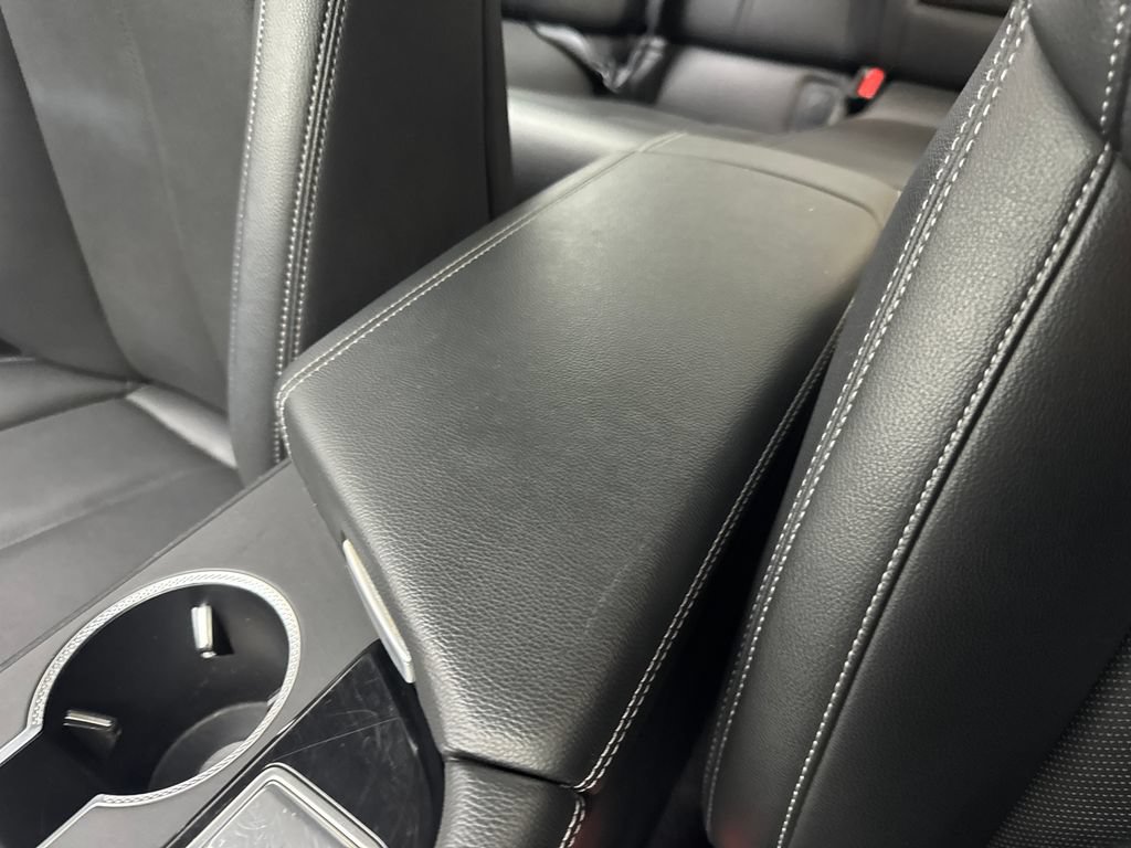 Used 2025 Genesis G70 2.5T RWD image 71