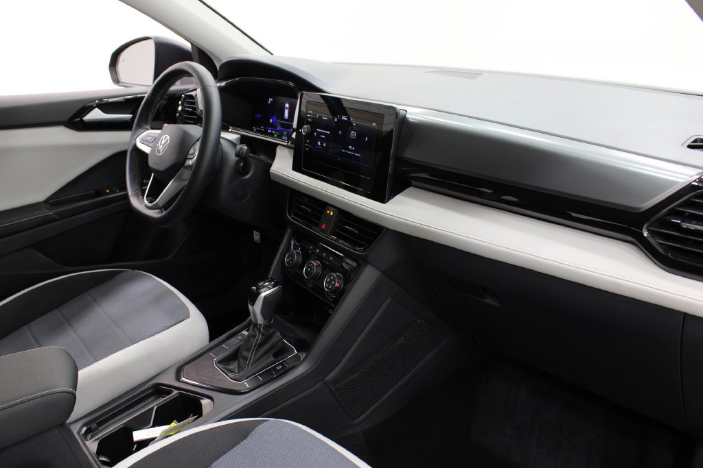 Certified 2026 Volkswagen Taos S FWD image 22