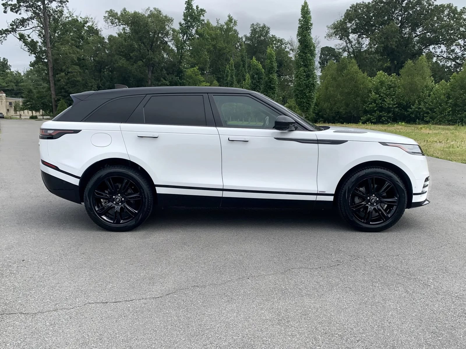 Used 2021 Land Rover Range Rover Velar R-Dynamic S AWD/4WD image 8
