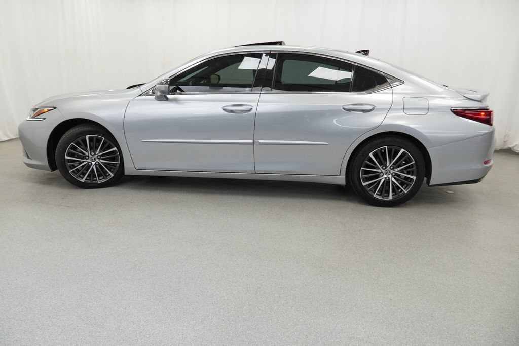 Used 2023 Lexus ES 350 w/ Protection Package (P2) FWD image 5
