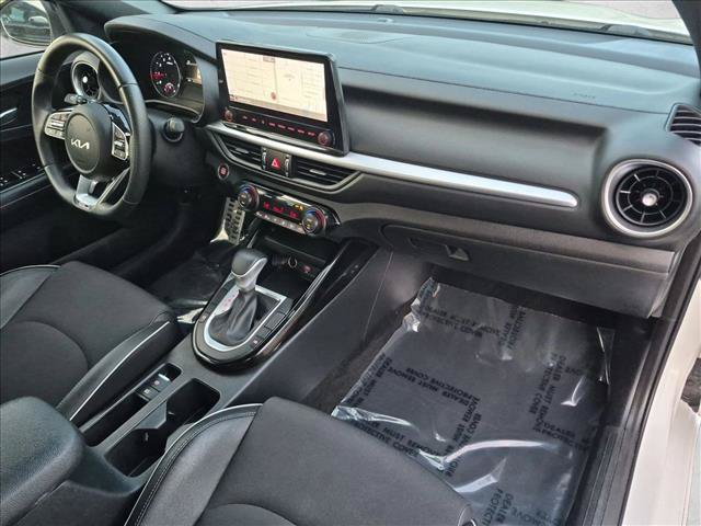 Used 2022 Kia Forte GT-Line w/ GT-Line Technology Package FWD image 22