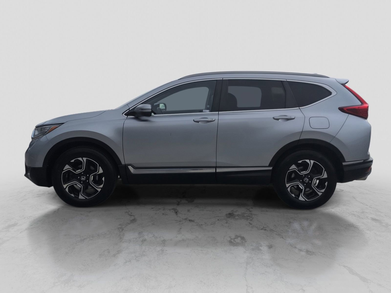 Used 2018 Honda CR-V Touring image 3