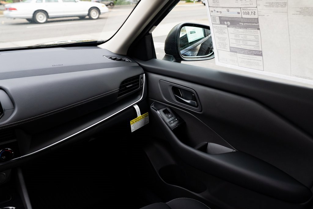 New 2026 Nissan Rogue S image 10