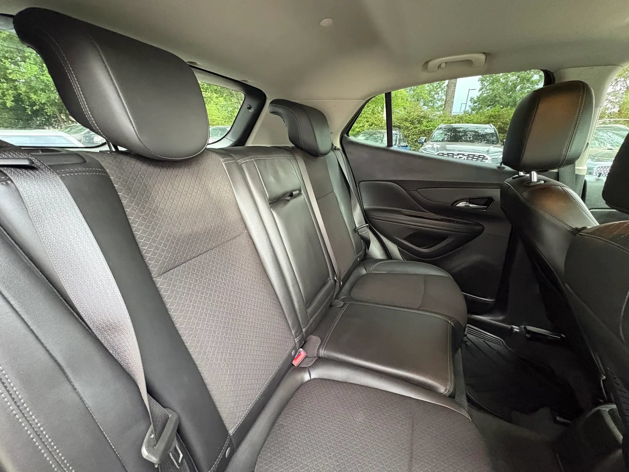 Used 2019 Buick Encore Preferred AWD/4WD image 14