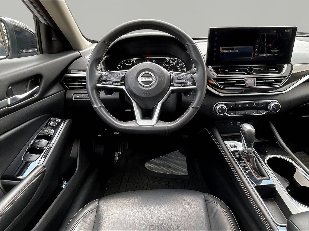 Certified 2024 Nissan Altima 2.5 SR w/ SR Premium Package FWD image 11