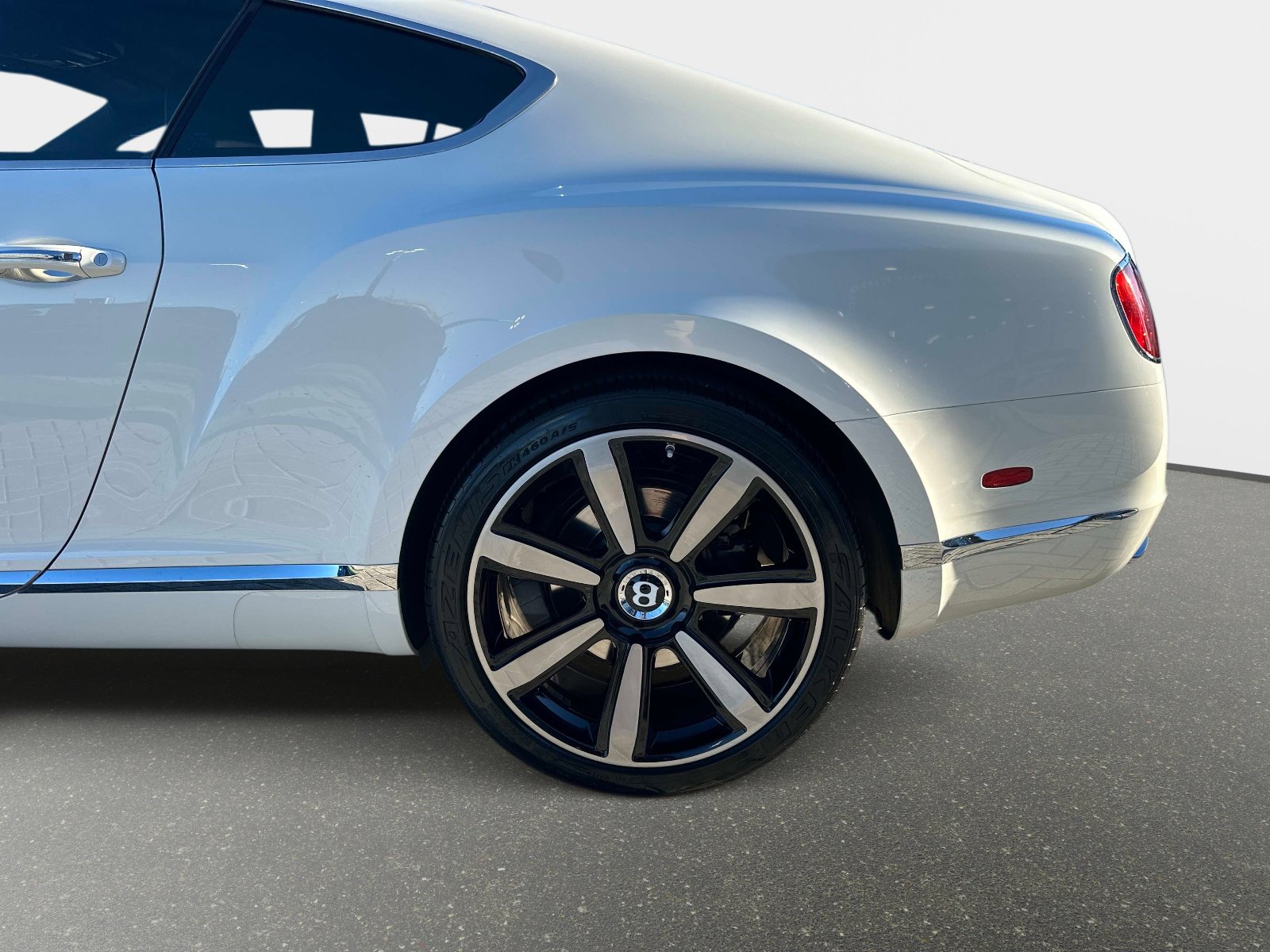 Used 2013 Bentley Continental GT image 10