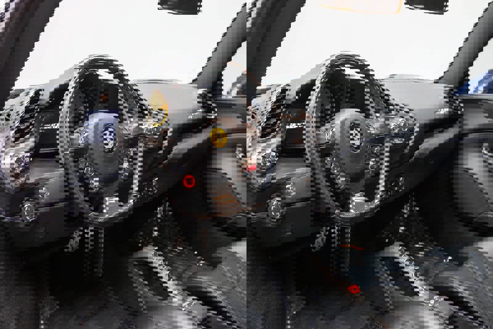 Used 2018 Ferrari 488 GTB image 2