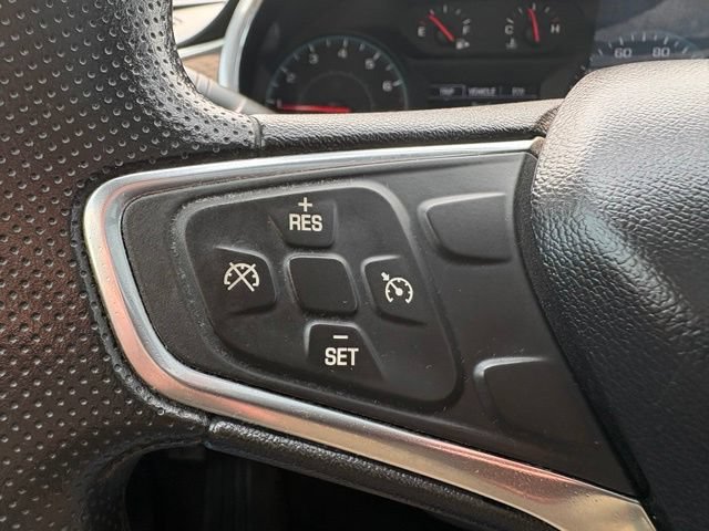 Used 2020 Chevrolet Malibu LT FWD image 23