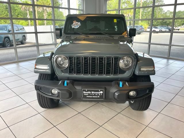Certified 2024 Jeep Wrangler Unlimited w/ Convenience Group AWD/4WD image 2