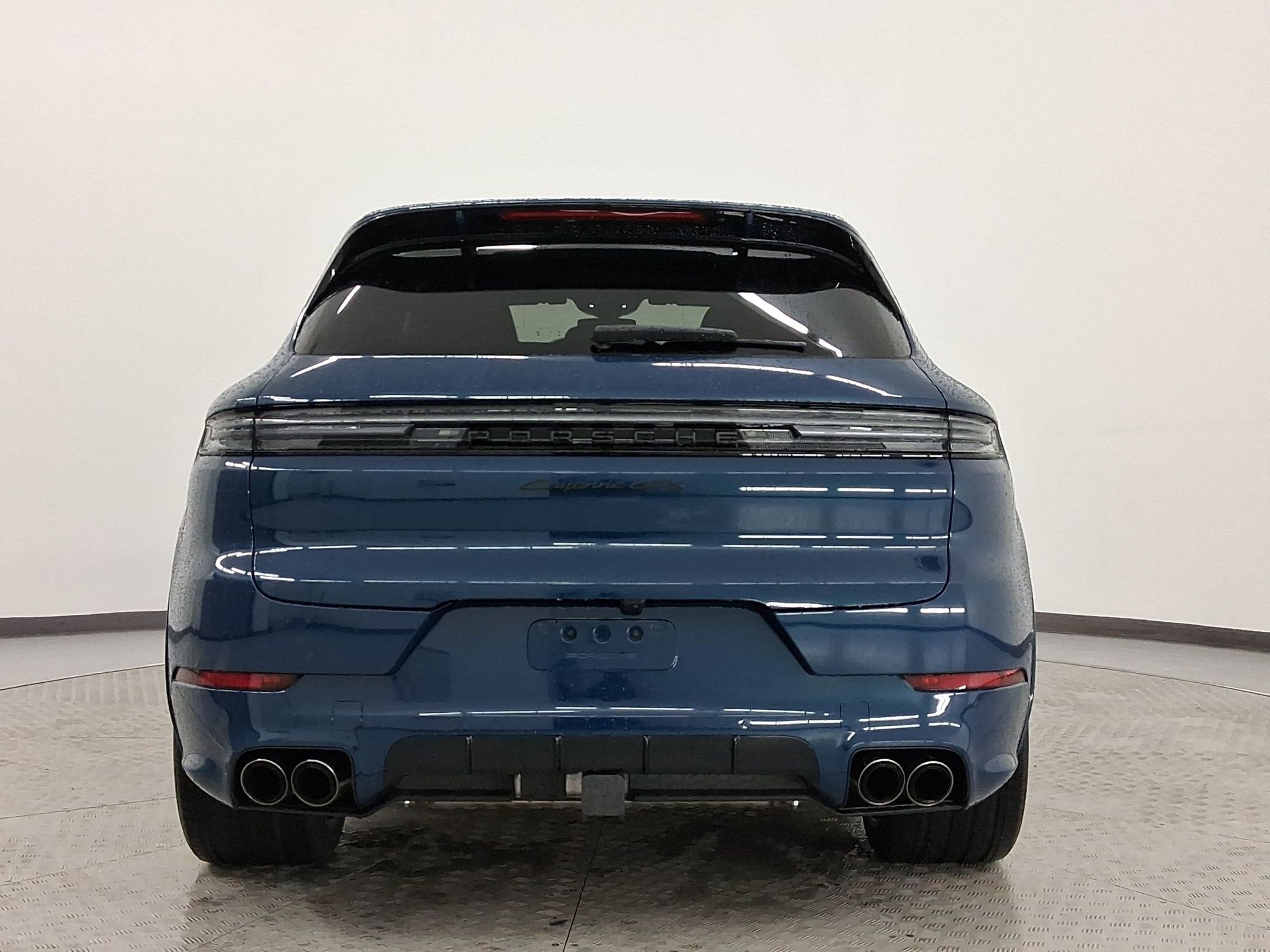 New 2025 Porsche Cayenne GTS image 6