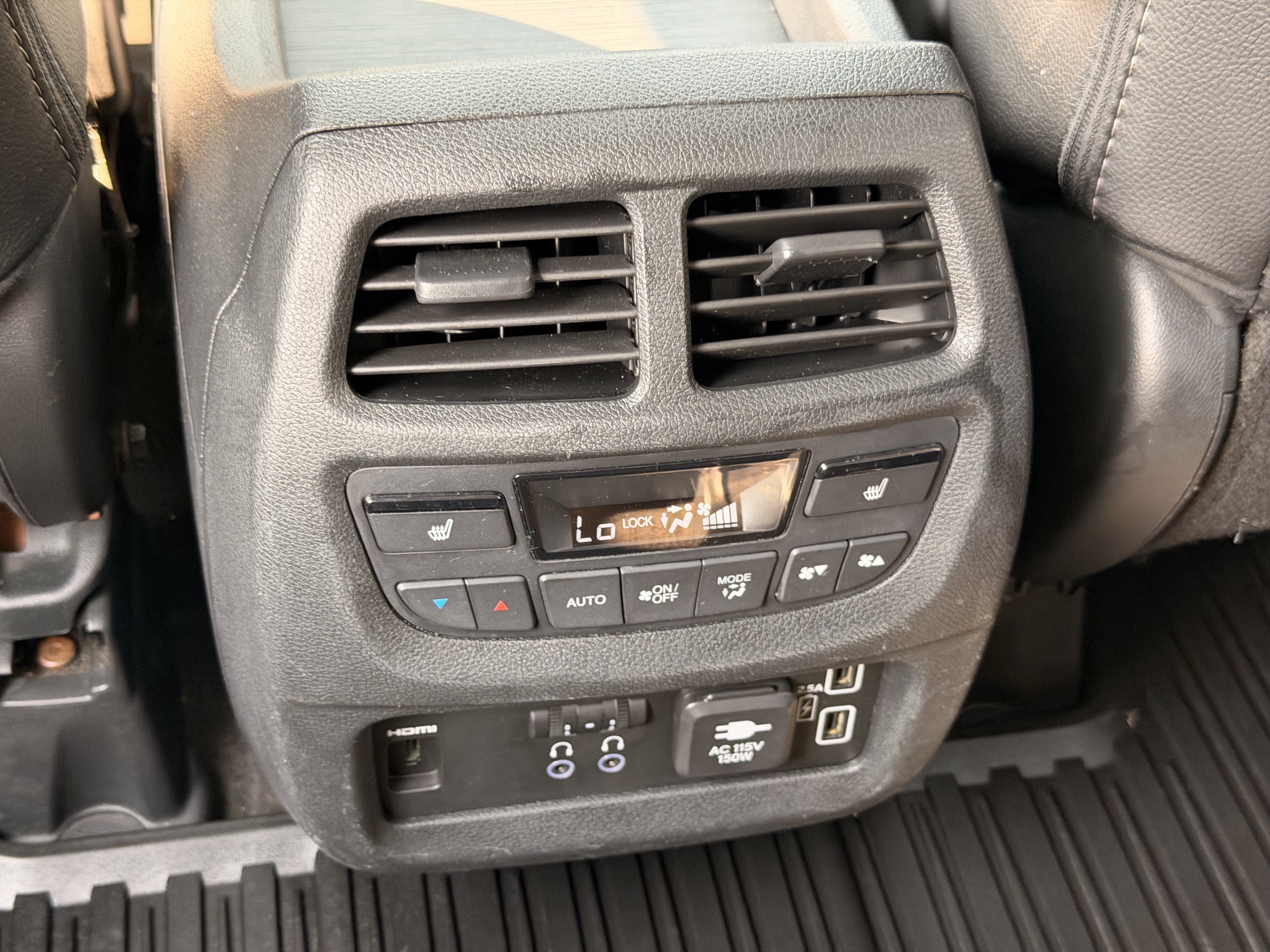 Certified 2021 Honda Pilot Touring image 22