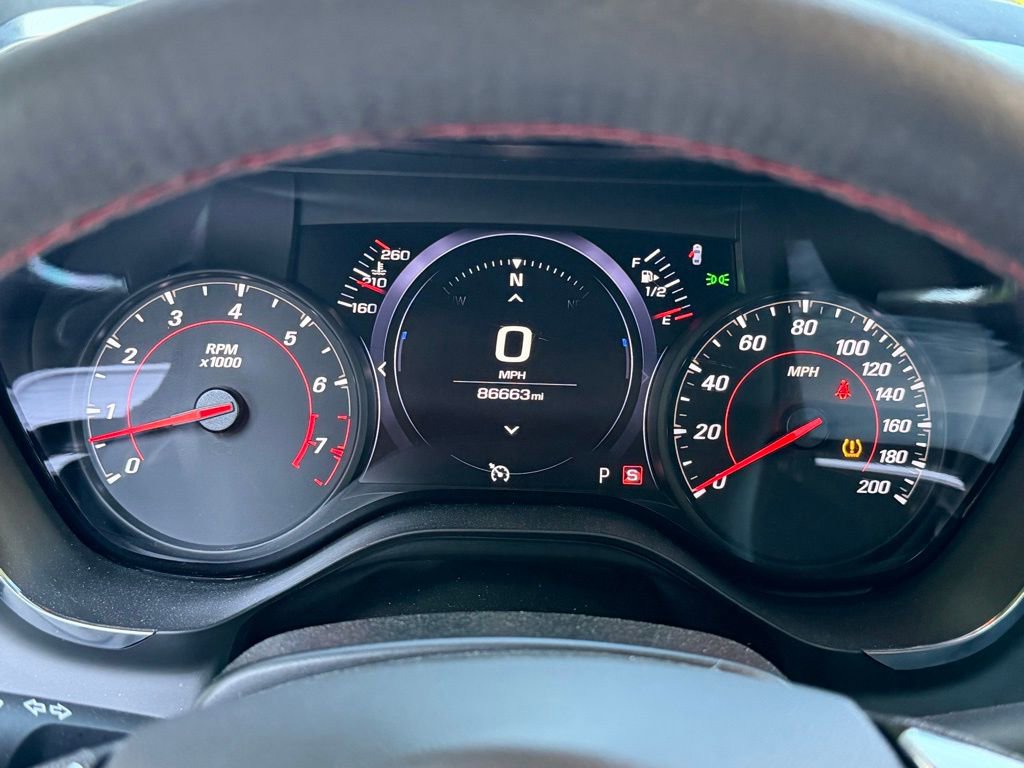 Used 2019 Chevrolet Camaro ZL1 RWD image 48