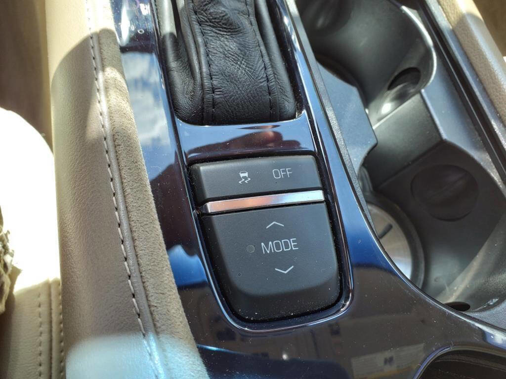 Used 2016 Cadillac CTS Luxury image 22