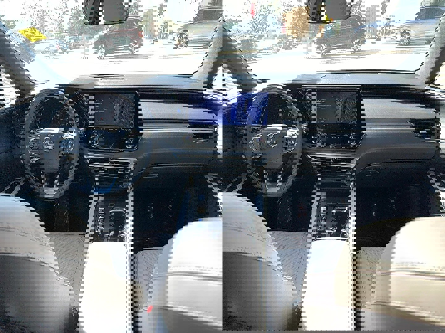 Used 2023 Lexus RX 350 Premium Plus w/ Accessory Package (Z1) image 17