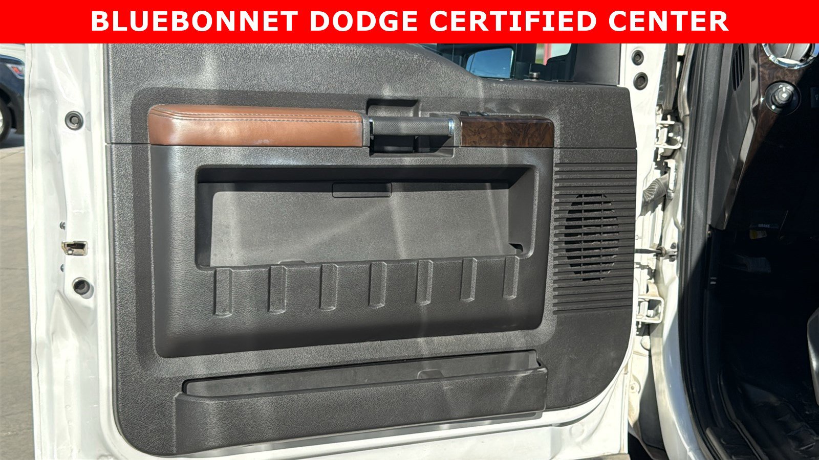 Used 2014 Ford F350 Platinum w/ FX4 Off-Road Package AWD/4WD image 11