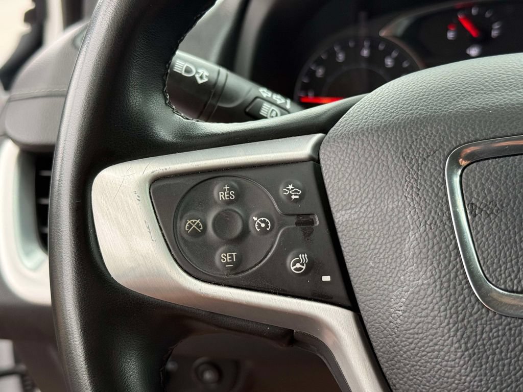 Used 2023 GMC Terrain SLT AWD/4WD image 30