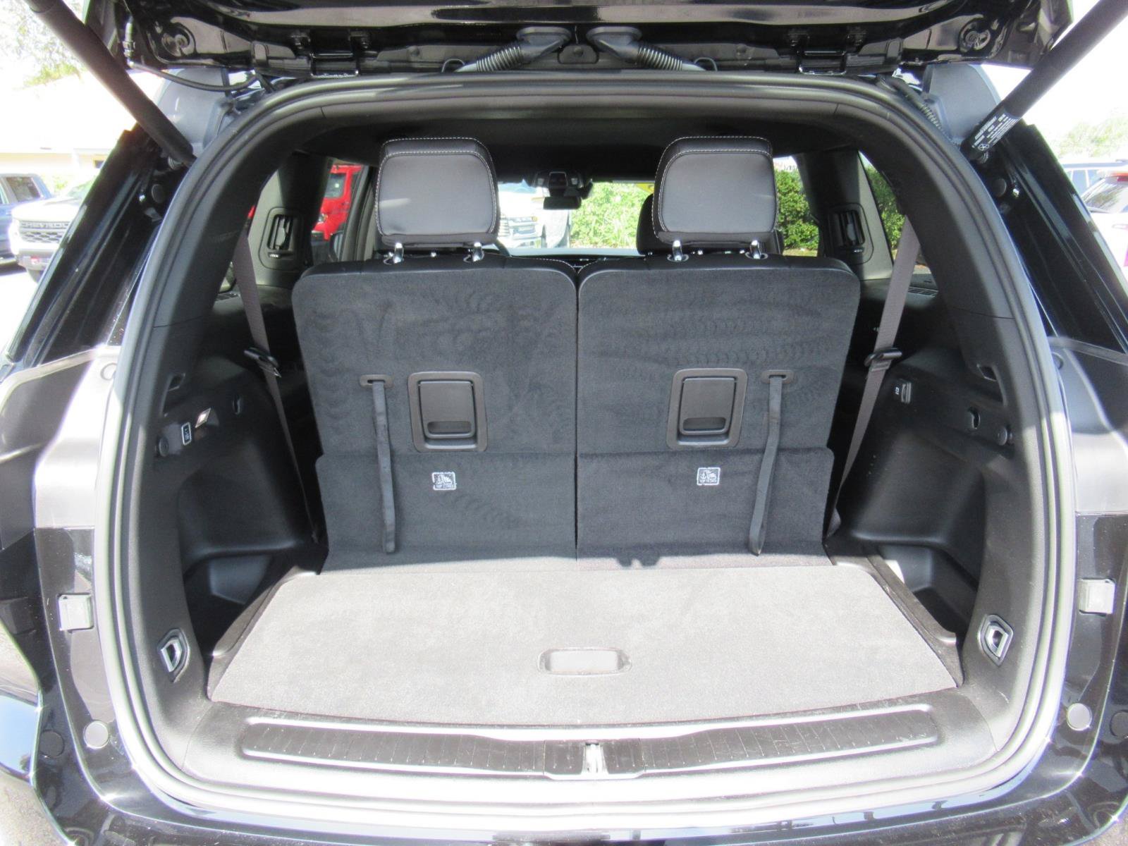 Used 2025 Jeep Grand Cherokee L Laredo RWD image 36