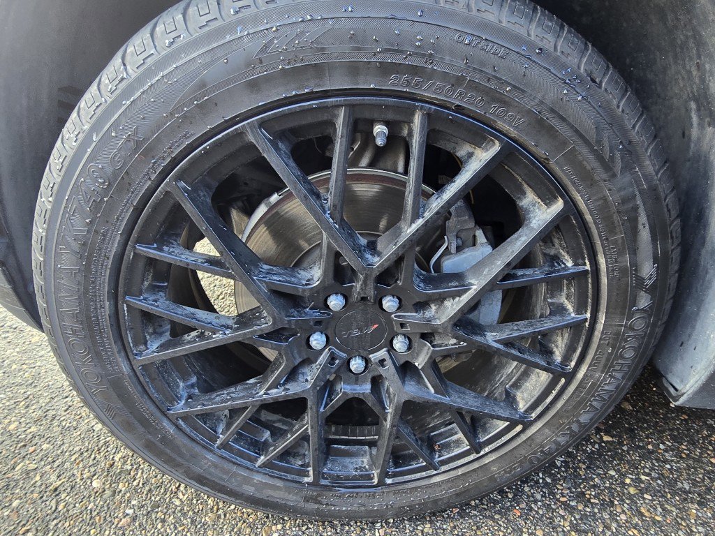 Used 2018 Land Rover Range Rover Velar S image 8