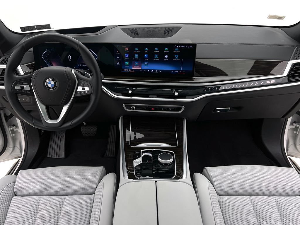 Used 2024 BMW X5 xDrive40i w/ Premium Package AWD/4WD image 22