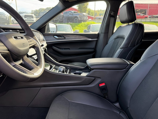 New 2027 Jeep Grand Cherokee L 4WD image 12