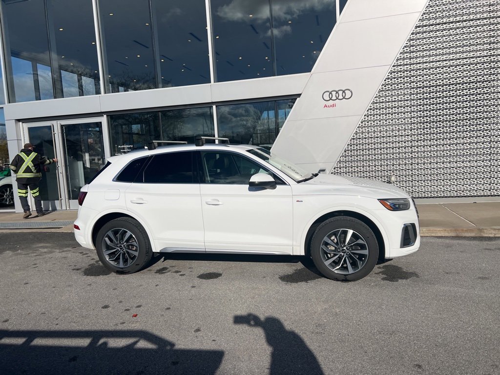 Used 2023 Audi Q5 2.0T Premium Plus w/ Premium Plus Package image 14