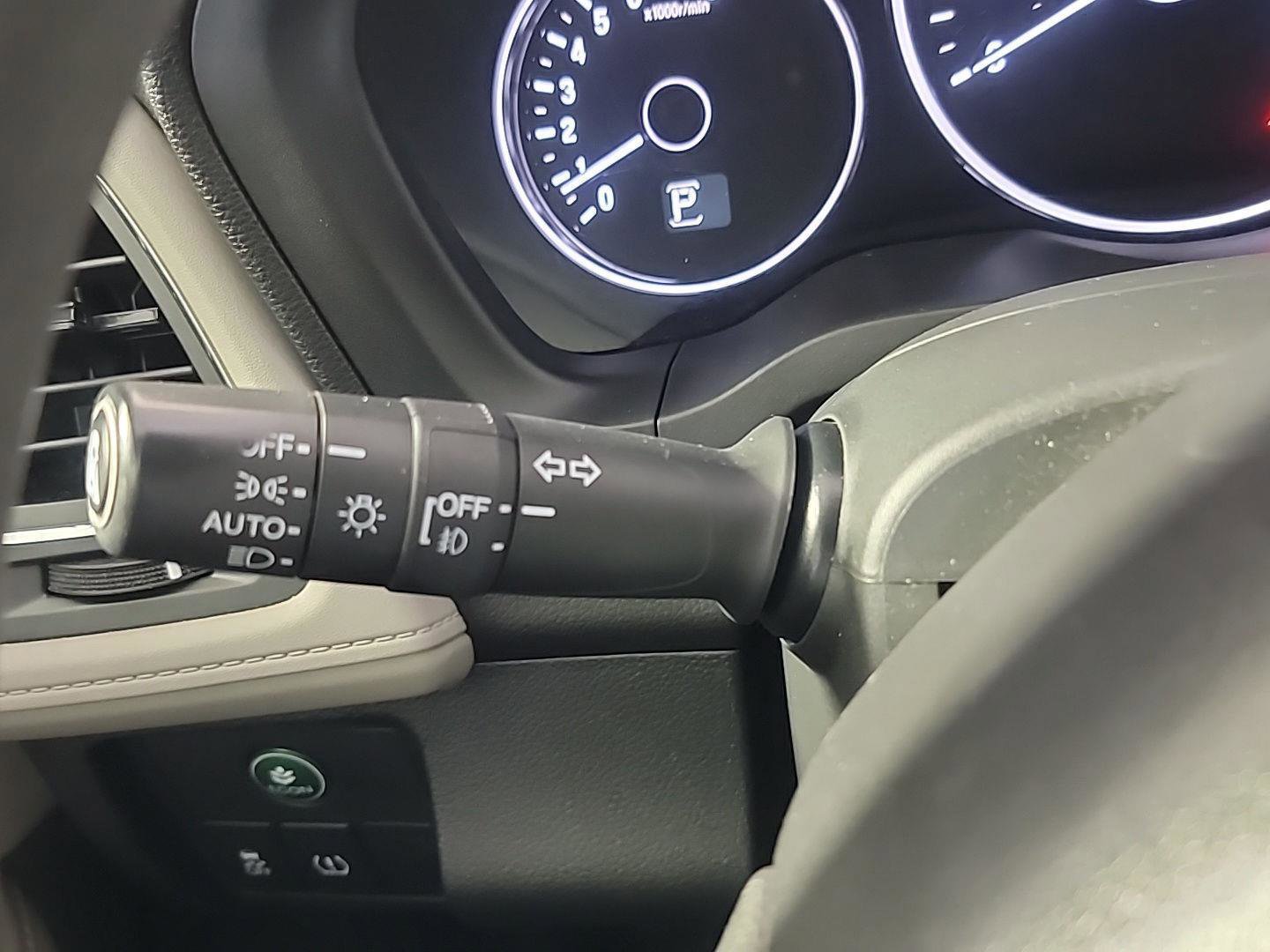 Certified 2017 Honda HR-V EX image 29