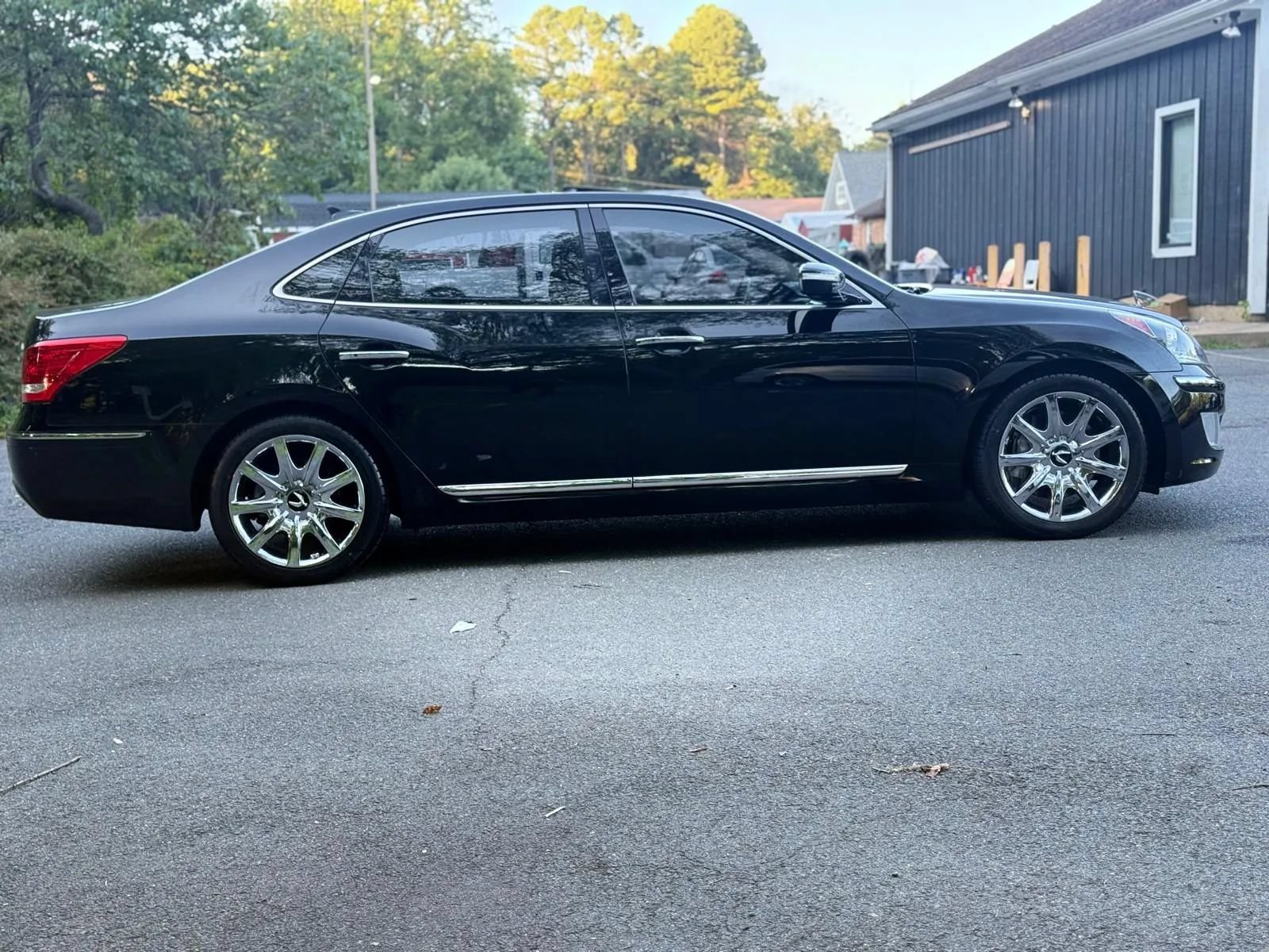 Used 2012 Hyundai Equus Signature RWD image 8