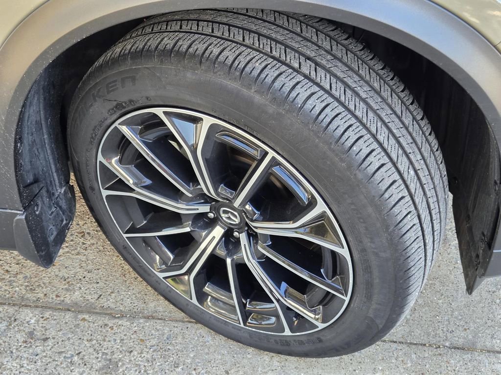 Used 2025 MAZDA CX-70 Plug-In Hybrid w/ Premium Pkg image 8