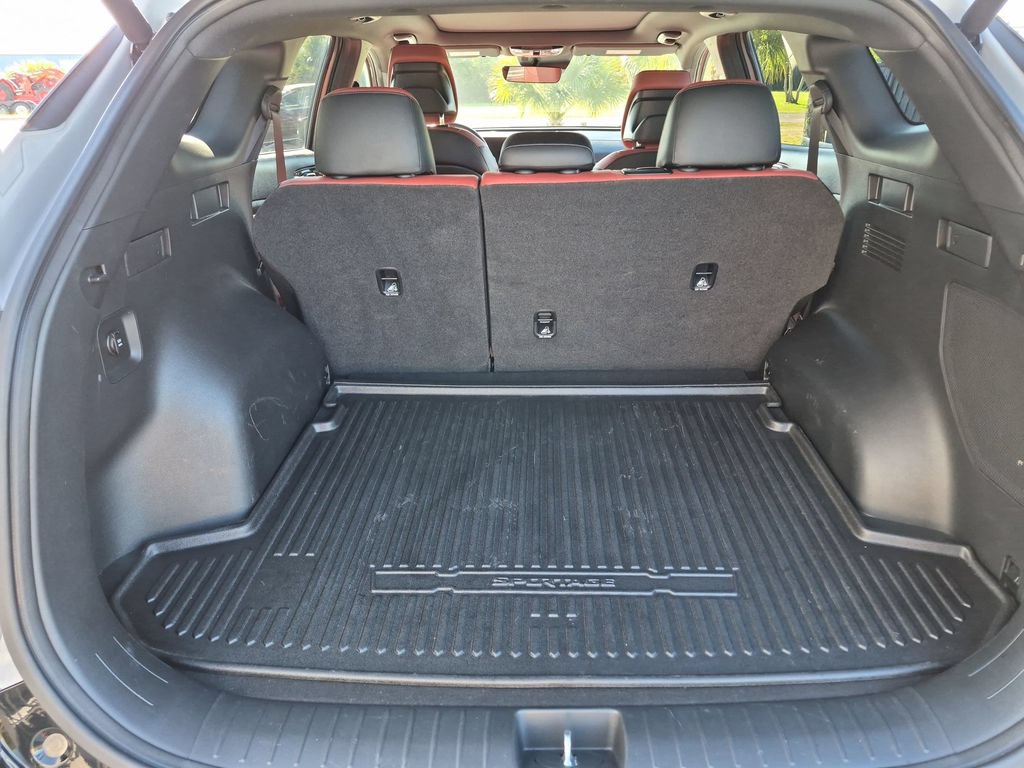 Used 2023 Kia Sportage SX FWD image 6