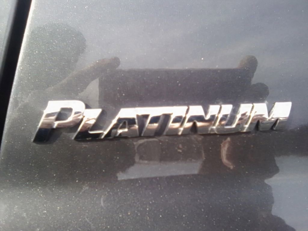 Used 2021 Toyota Sequoia Platinum image 3