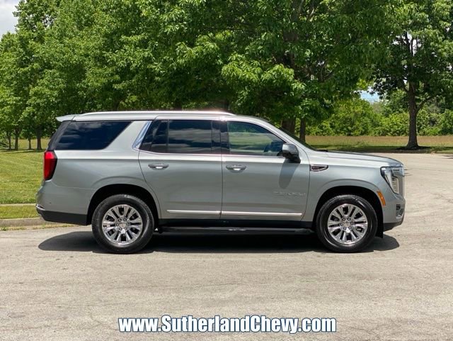 Used 2025 GMC Yukon Denali AWD/4WD image 8