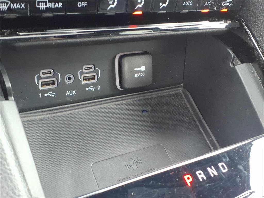 Used 2022 Jeep Grand Cherokee Summit w/ Luxury Tech Group V AWD/4WD image 7