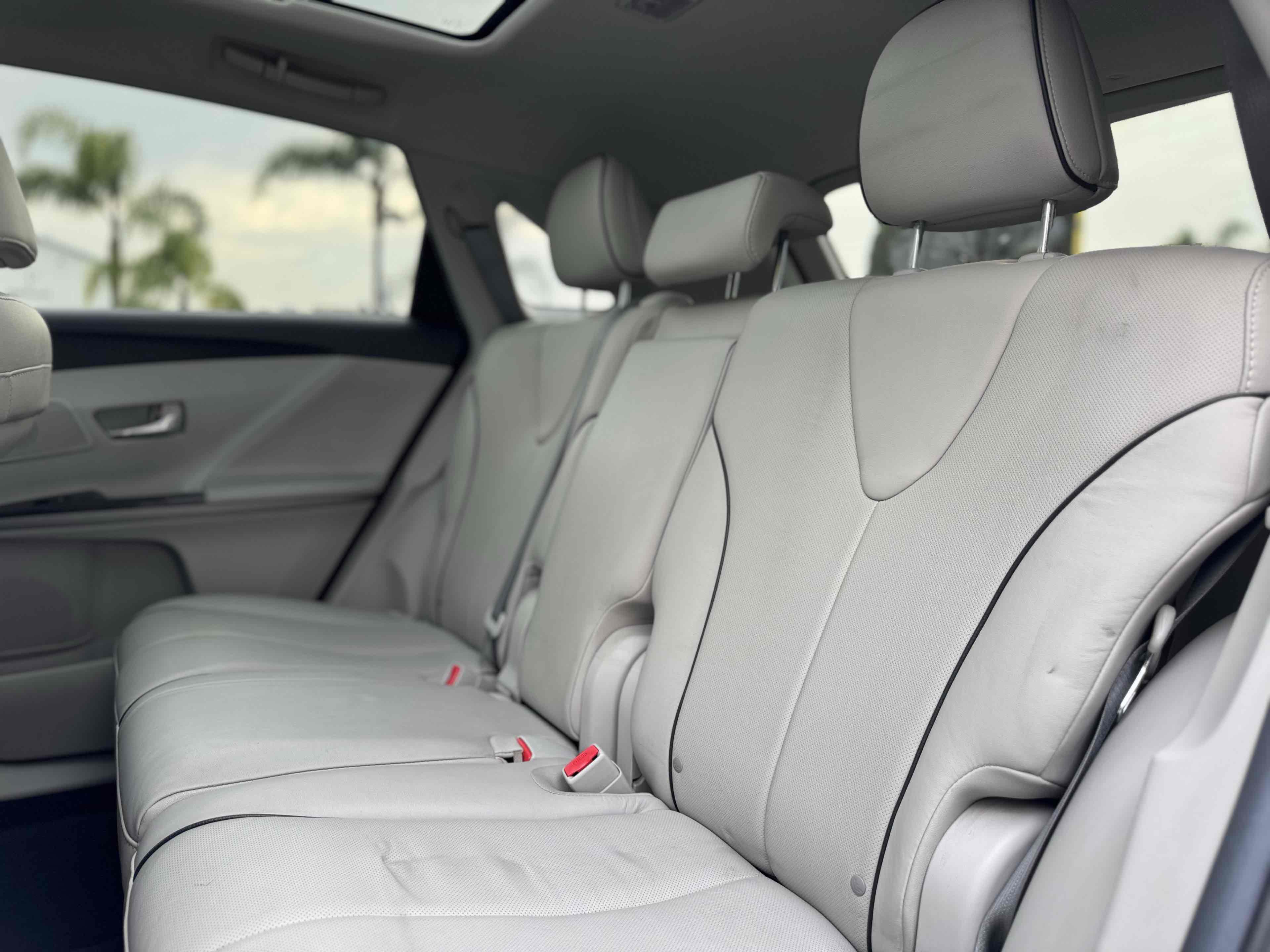 Used 2015 Toyota Venza XLE w/ XLE Premium Package image 15